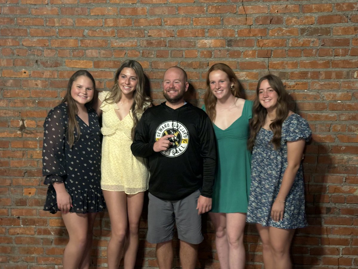 Seward Softball tweet media