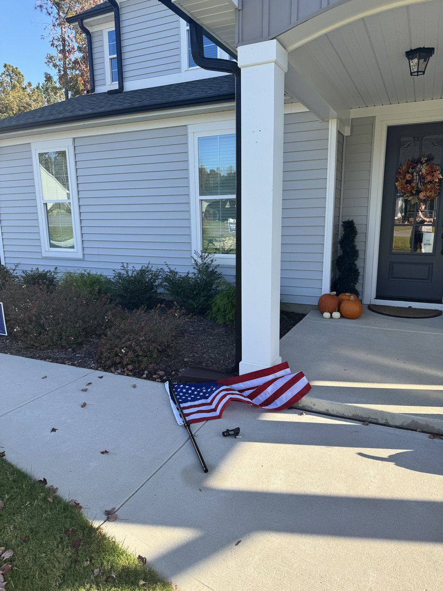 RyanAFournier's tweet photo. I just installed with the help of a friend in the neighborhood a beautiful new American flag.

Just yesterday. 

And I had somebody about an hour ago just come and rip it down. 

I’m getting absolutely sick of this. https://t.co/QokrVk9xbg