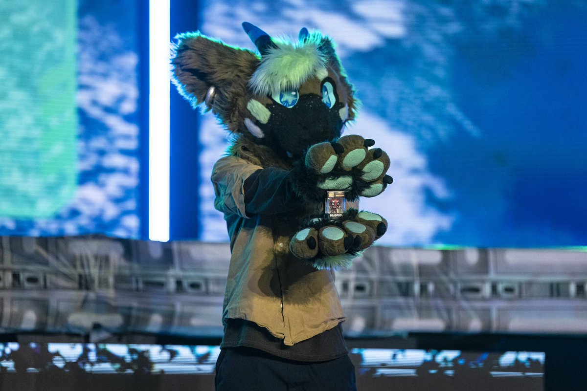 dire_walf's tweet photo. Some shots of Otter from the BLFC 2024 fursuit dance competition.

🐾: @deaforestthing 
📸: me

#bIfc2024 #blfc #biggestlittlefurcon #blfc24
#furry #fursuit #fursuitdancecompetition #fursuitdance #fursuitdancecomp https://t.co/u4DpOpXQK5
