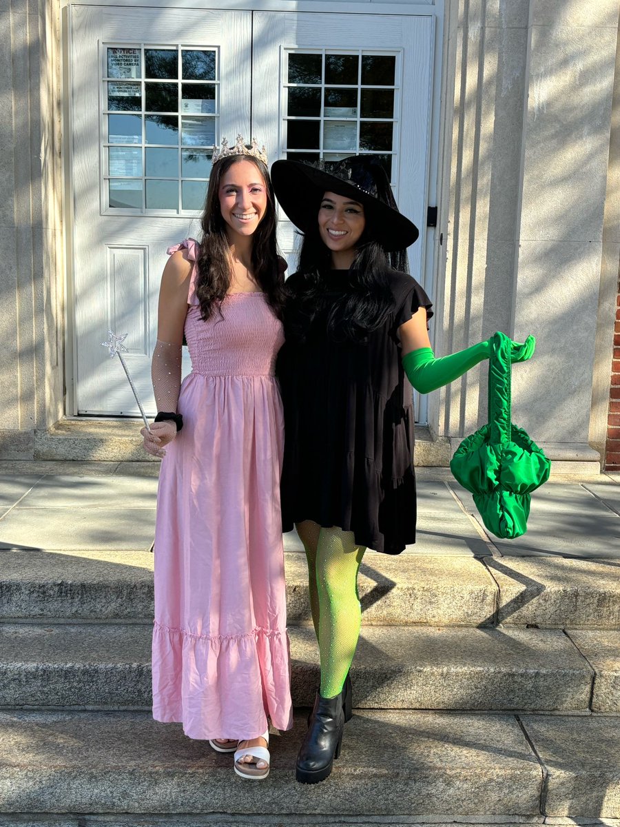 MsStillmansRoom's tweet photo. “Because I knew you, I have been changed for good.” My work besties, my team ✨Glinda, Elphaba and Dorothy 💚💗💙  #HappyHalloween #HGSfamily #fourthgradeteam #proud2bnhpgcp @msandradesroom @teamhillside https://t.co/M3VTUGrCPR