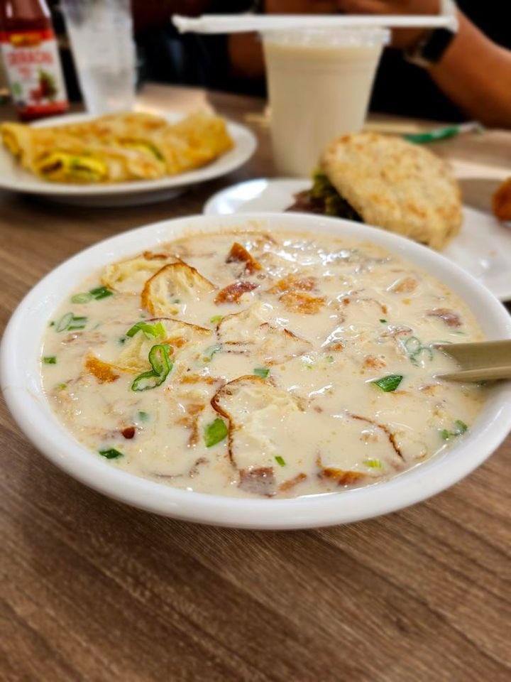 Frank Shyong tweet media