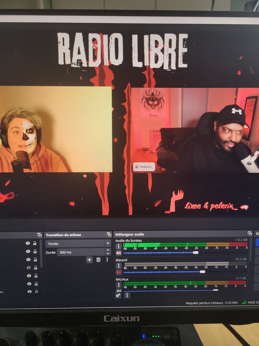 On est en live sur #twitch 
#Halloween