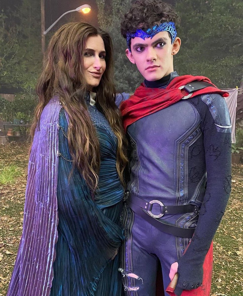 ONE THING ABOUT THESE TWO IS THAT THEY'RE ALWAYS SERVING