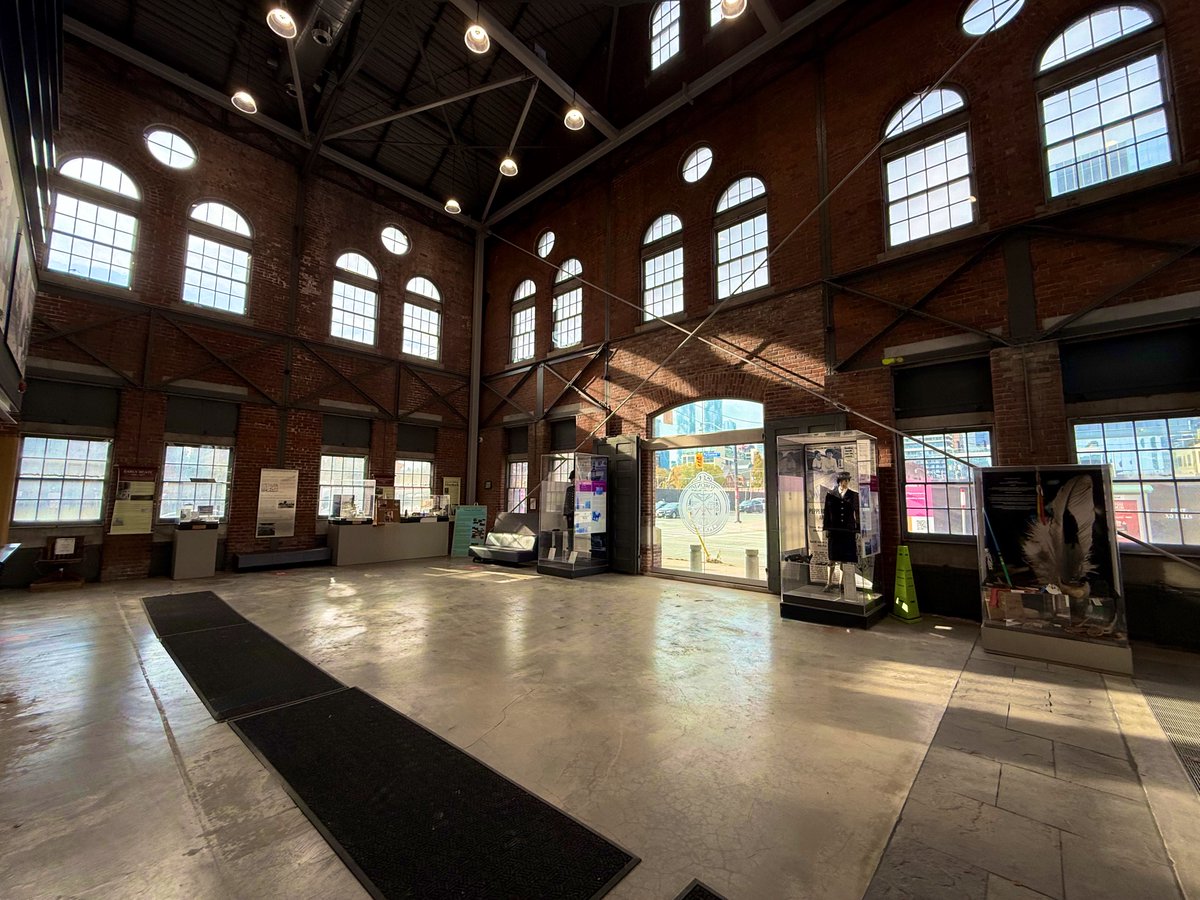 Met with members of <a href="/LGBTQISN/">PRIDE-Internal Support Network</a> and <a href="/swpontario/">Serving With Pride</a> this morning, great to collaborate with our Ontario partners! Thanks for having us, we learned a lot and we’re looking forward to this weekend’s gala! 🏳️‍🌈