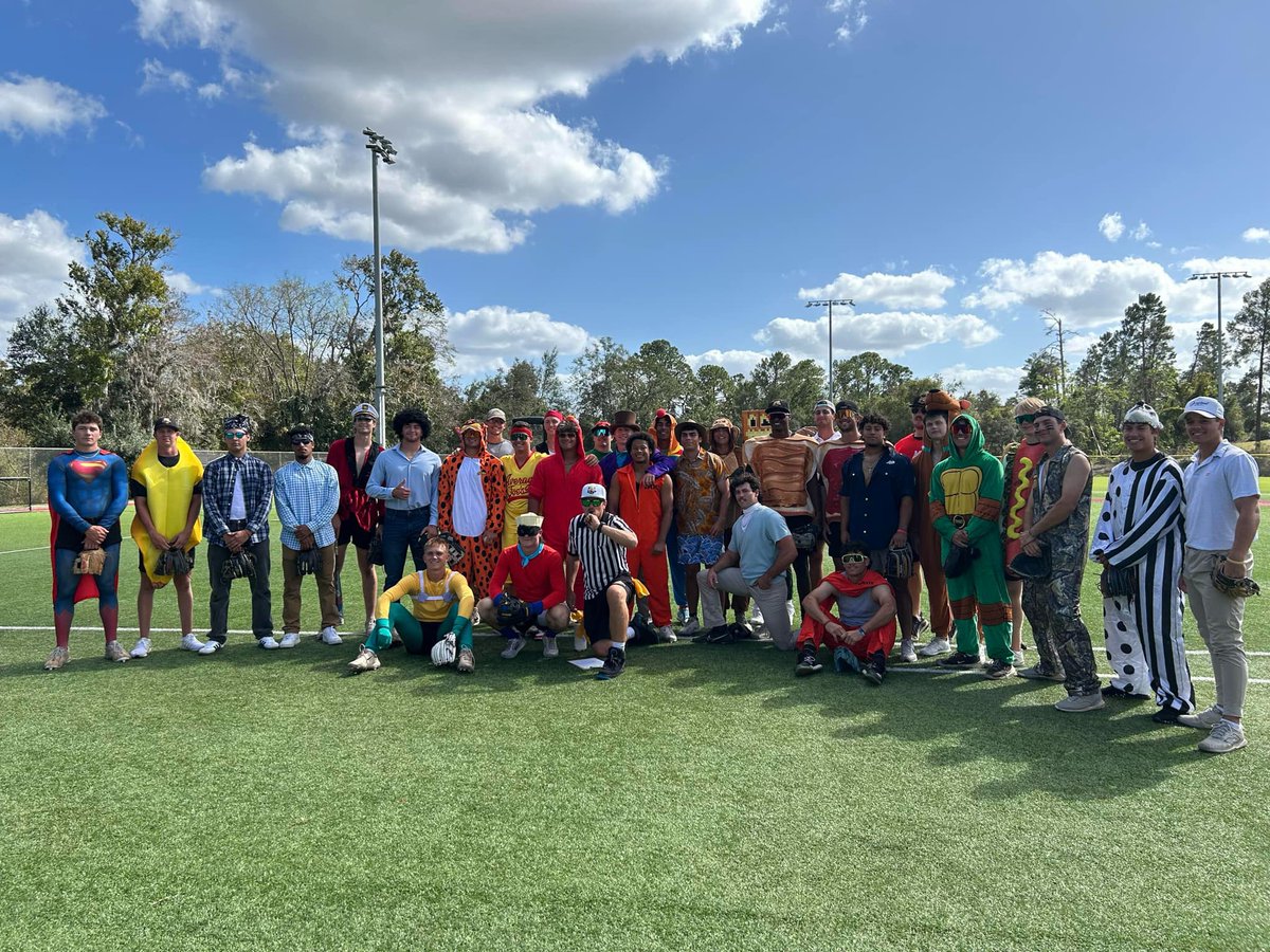 CoachColeman13's tweet photo. Halloween Game 2024! https://t.co/2Gxq8hRuDE