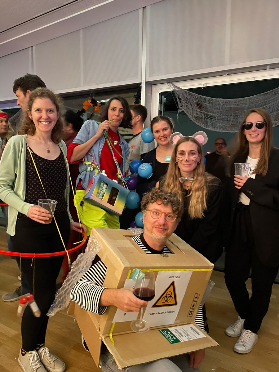 Davide Seruggia (@dseruggia) on Twitter photo Happy Halloween from Nightmare in the lab: unbalanced centrifuge, clogged Fortessa, mycoplasma, wandering lab mouse <a href="/SWittibschlager/">Sandra Wittibschlager</a>, lost Fedex box and Reviewer #2 <a href="/h_beneder/">Hannah Beneder</a> Happy Halloween from Nightmare in the lab: unbalanced centrifuge, clogged Fortessa, mycoplasma, wandering lab mouse <a href="/SWittibschlager/">Sandra Wittibschlager</a>, lost Fedex box and Reviewer #2 <a href="/h_beneder/">Hannah Beneder</a>