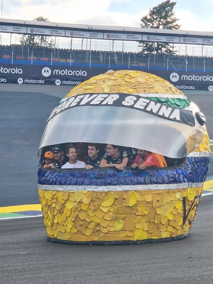 blog_formula1's tweet photo. IMAGENS HISTÓRICAS EM INTERLAGOS https://t.co/d6X7hCJu3y