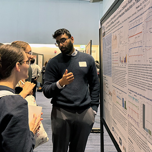CWRUSOM's tweet photo. More than 300 @cwru School of Medicine students took part in Graduate and Medical Student Research Day on Oct.22. Congratulations to all who participated and to those who took home awards! https://t.co/2J4NSkU2rN https://t.co/kdGuMUnCos