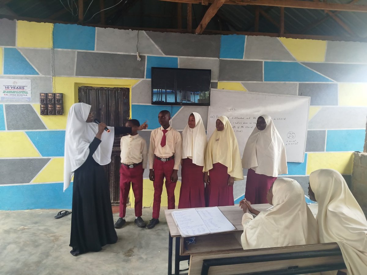 tranquill_ink's tweet image. It was fun educating the students of Al-jihad Model College on fact-checking and media literacy. I&apos;m glad that @DubawaFacts gave me the opportunity to do this. 
#AmplifyTruth
#WeekForTruth2024
#StayInformed 
#GlobalMILWeek
#DubawaFacts