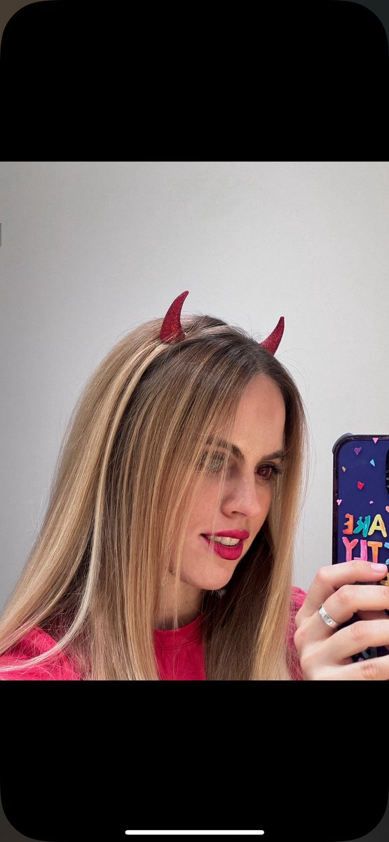 becsmartinezz's tweet photo. Como sabéis adoro disfrazarme y este año no podía ser menos ❤️ más content en tikkktk https://t.co/Wths4GF4xF