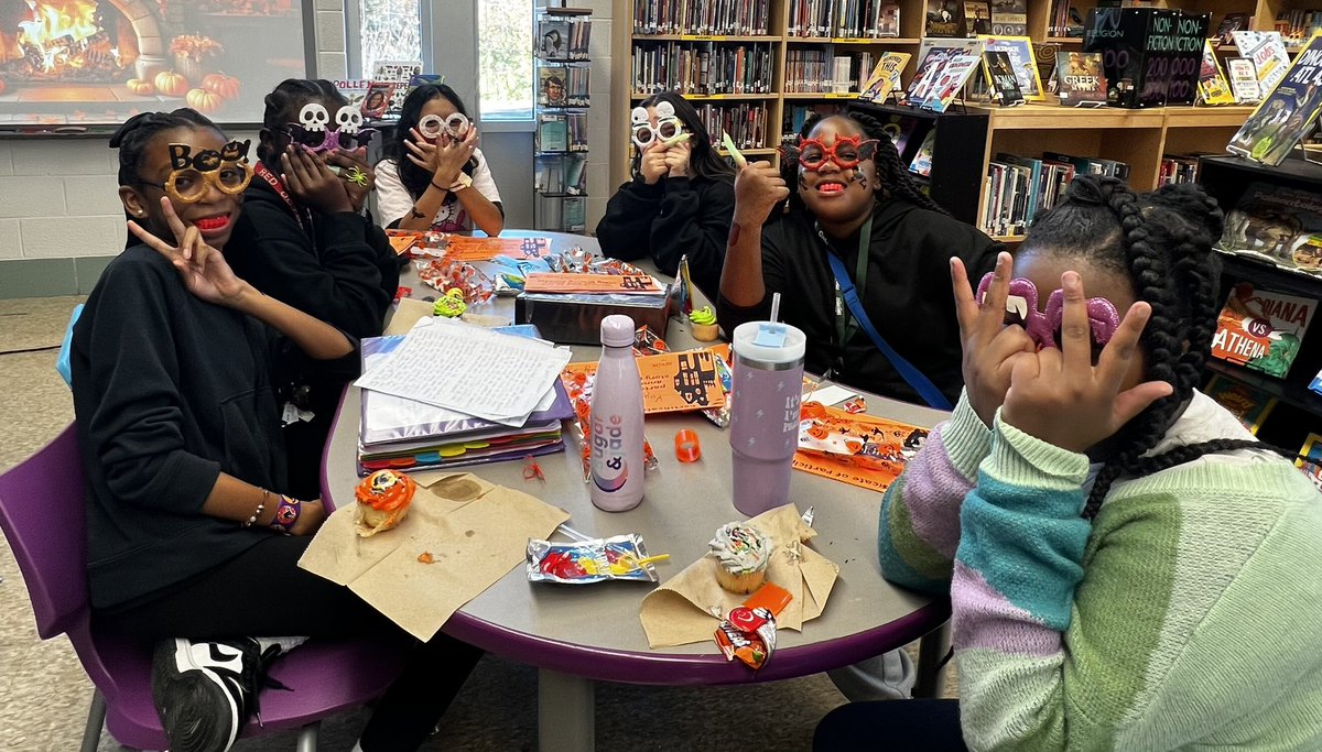 AMS Library tweet media