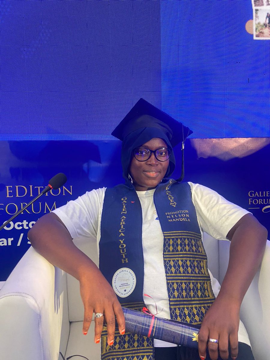 aicha_manga's tweet photo. Cérémonie de graduation des récipiendaires de la Galien Africa Youth Leadership Académie.
C'est un immense plaisir de faire partie de cette cohorte de Nelson Mandela, j'ai beaucoup appris, coconstruire ensemble 
#GalienAfrique  #gaya  #kebetu #senegal https://t.co/S2EUg3ERpq