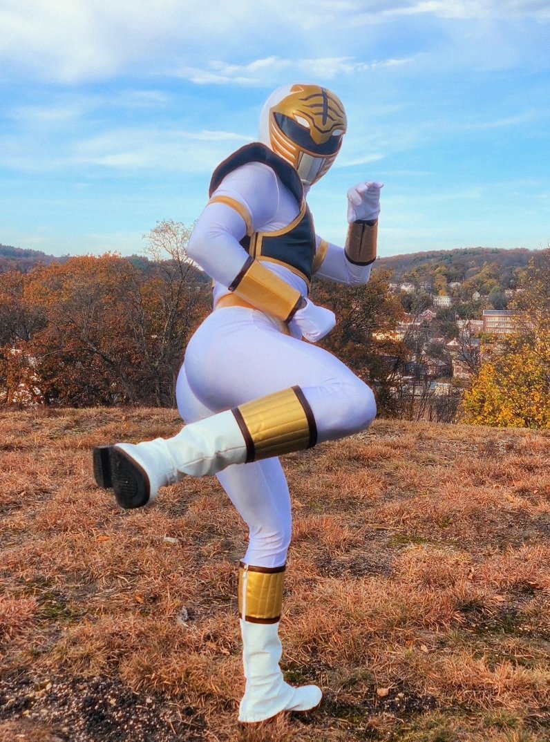 _SmilingDragon_'s tweet image. Happy Halloween, everyone~ 🎃 
#PowerRangers #Halloween