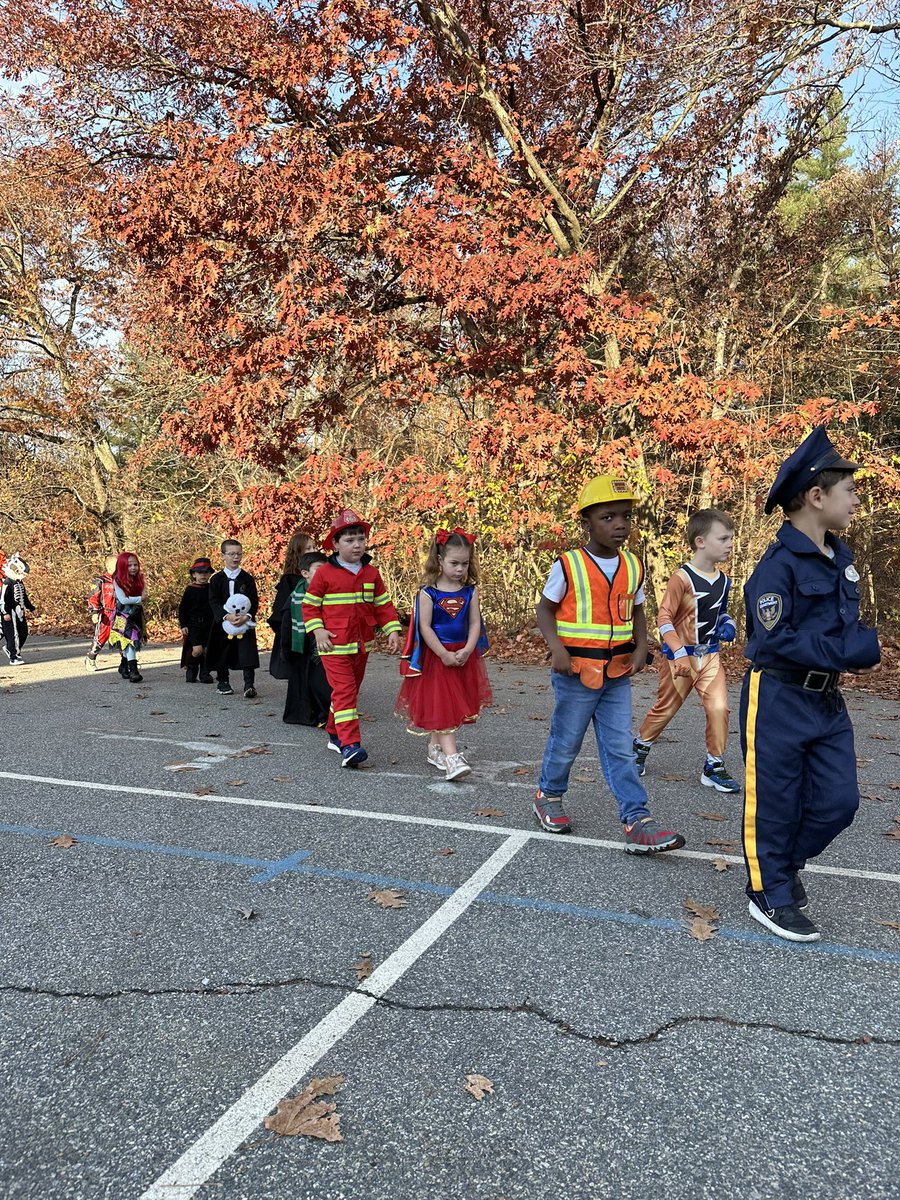 Mrs. Liekweg’s Kindergarten tweet media