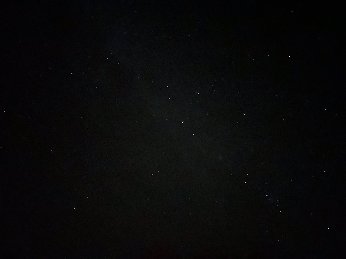 Bru40_r's tweet photo. Ciel étoilé 

#sky #ciel #etoiles #stars #nuit #night #nature https://t.co/t151u0BhRX