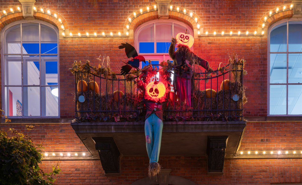 DorteHedengran's tweet photo. Halloween in Tivoli, Copenhagen 🎃

#Denmark #SonyAlpha #streetphotography #photooftheday #October31th #ThursdayVibes #ThursdayMood #Thursday #Halloween #halloween2024  

📸Dorte Hedengran https://t.co/ge7lfG5CNU