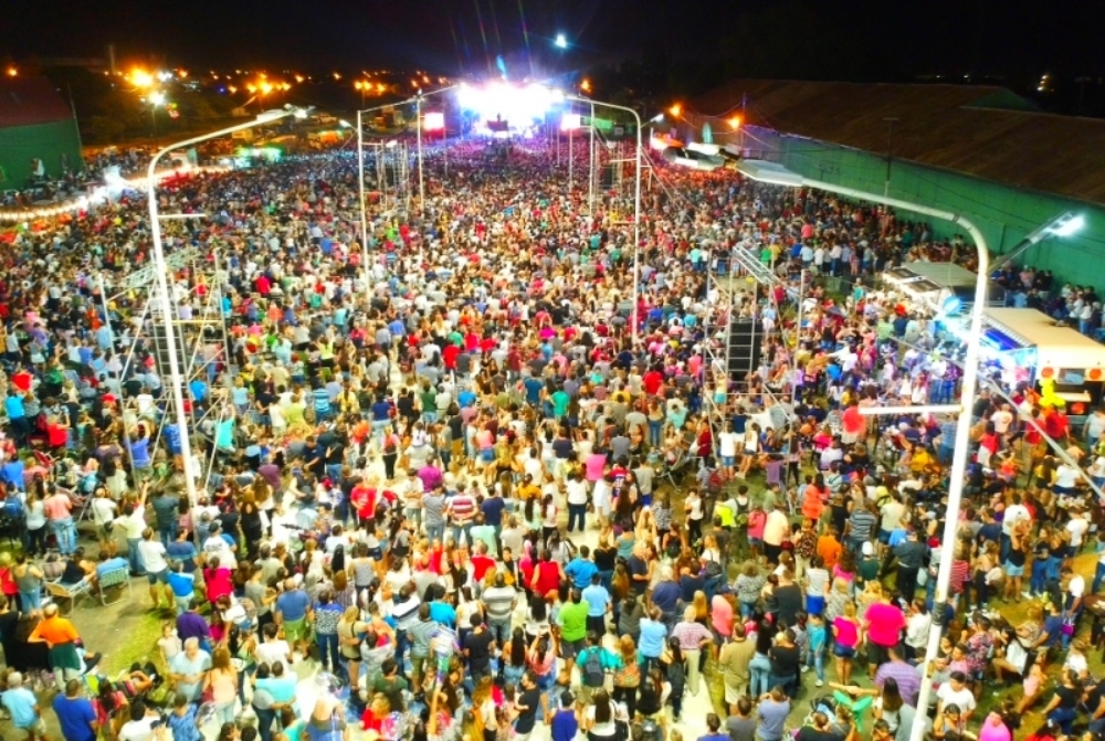 LT15CONCORDIA's tweet photo. Llaman a un casting de bailarines para la Fiesta de la Citricultura https://t.co/XqfRPc5zfo https://t.co/nkczkiX9Kp