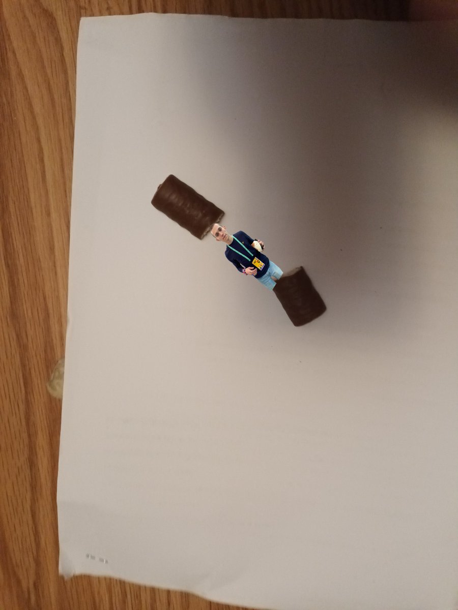 gamblefoldd's tweet photo. GUYS. please check ur kids halloween sweets this year. i opened one and a WHOLE JACK MANIFOLD was in it. Stay safe. https://t.co/DYMQH8gpy1