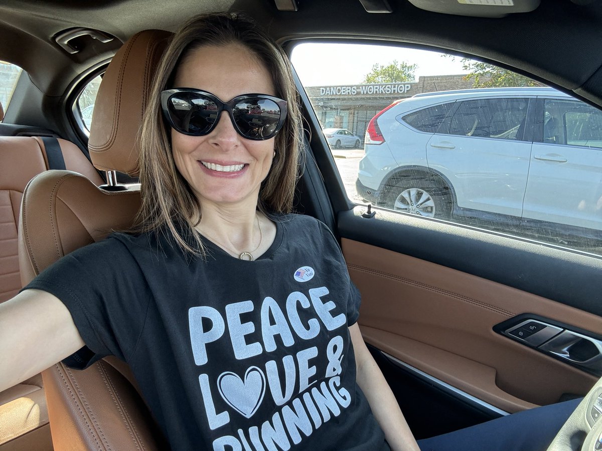 SalmanConsult's tweet photo. I voted! What a privilege it is to vote. Love you USA. #sales; #vote https://t.co/m4GQWP6X8V