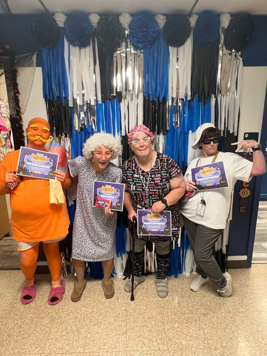 Buna_JH's tweet photo. Best dressed student and staff!! Happy Halloween from BJHS!! 🎃👻 https://t.co/ARrzPxlLoW