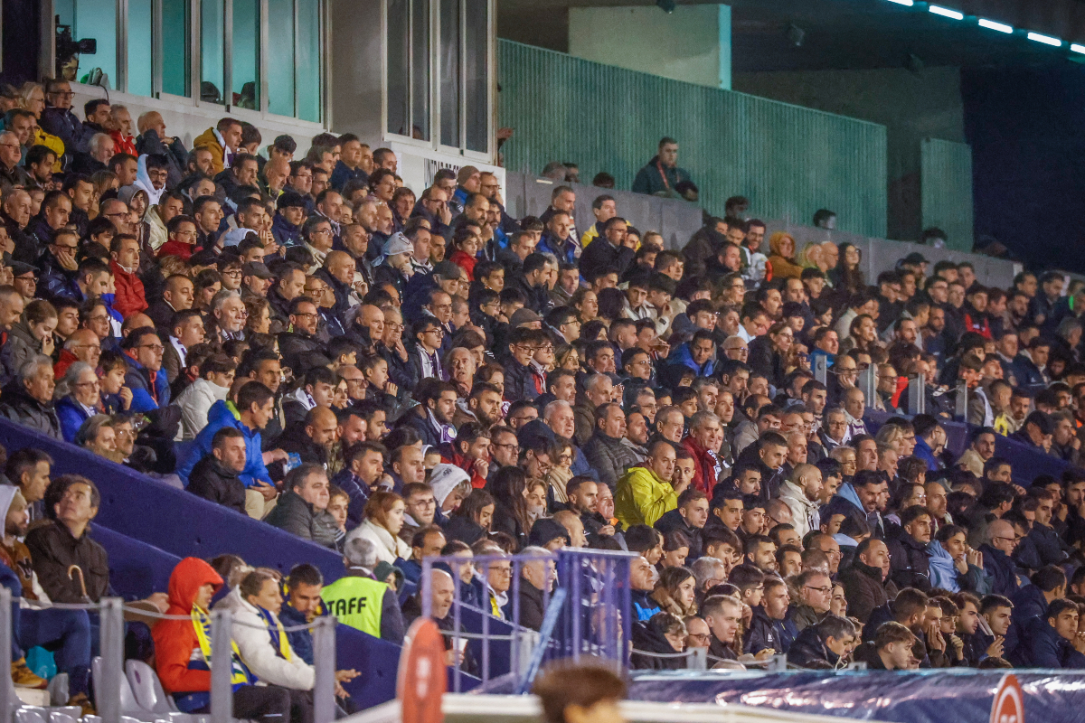 ℹ️ El Real Jaén CF donará a los afectados por la DANA toda la recaudación obtenida por la venta de entradas en el partido contra el Porcuna

Habrá precios reducidos para incentivar la asistencia del mayor número posible de personas 

De la misma manera, habilitará una fila cero