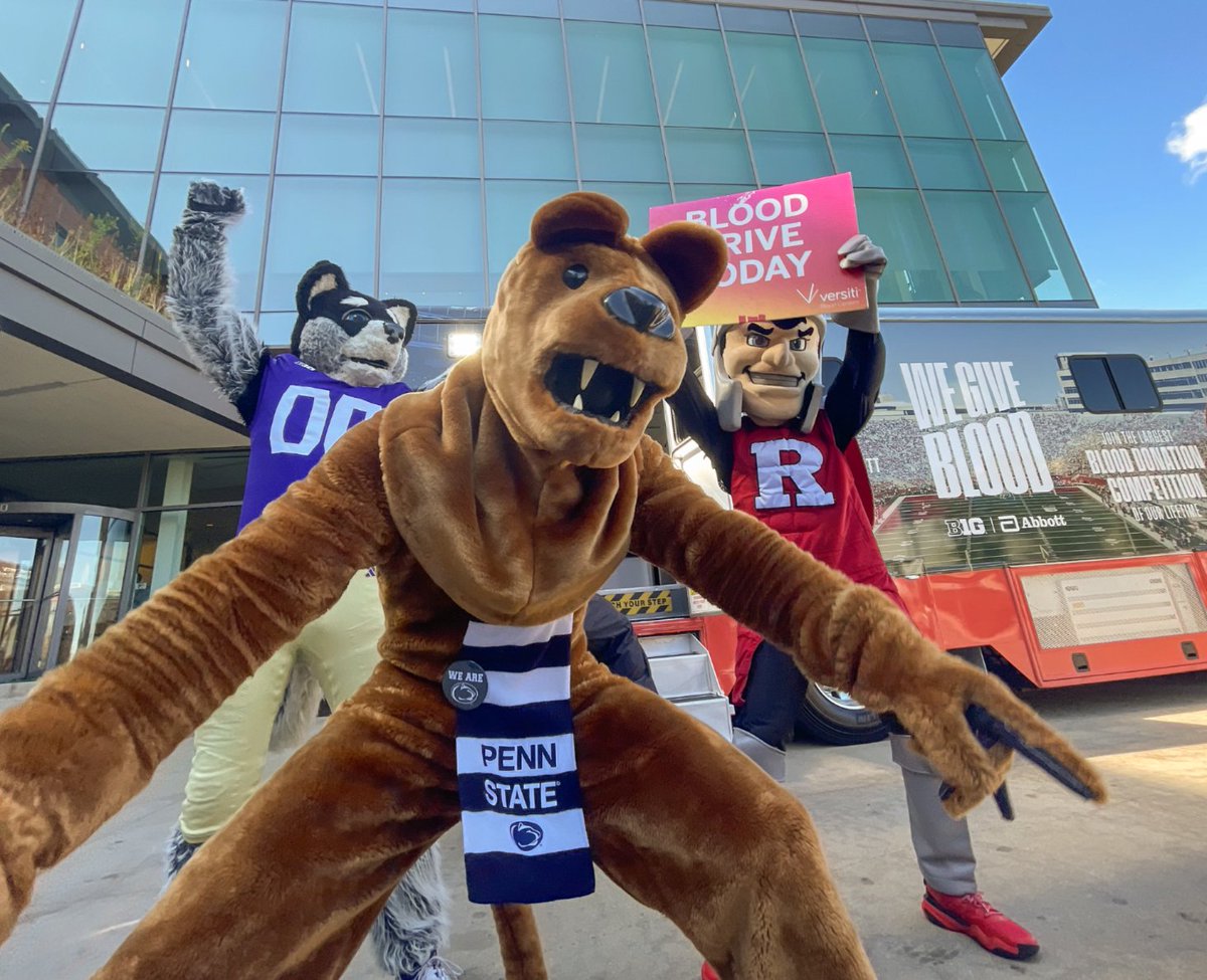 Abbott (@abbottnews) on Twitter photo Penn Staters! ๐ฃ
This blood drive is your chance to help <a href="/penn_state/">Penn State</a> climb "The We Give Blood Drive" leaderboard and save lives.
๐
November 6
๐ฐ๏ธ 10 AM - 3:30 PM
๐ HUB-Robeson Center
PLUS, you could walk away with a White Out shirt! ๐
Register here: abbo.tt/3UvFObx Penn Staters! ๐ฃ
This blood drive is your chance to help <a href="/penn_state/">Penn State</a> climb "The We Give Blood Drive" leaderboard and save lives.
๐
November 6
๐ฐ๏ธ 10 AM - 3:30 PM
๐ HUB-Robeson Center
PLUS, you could walk away with a White Out shirt! ๐
Register here: abbo.tt/3UvFObx