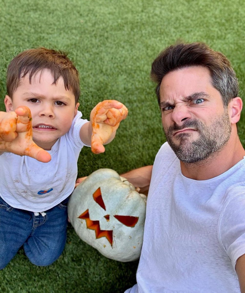 BrantDailySpain's tweet photo. Happy Halloween https://t.co/HKnl4aXOJt