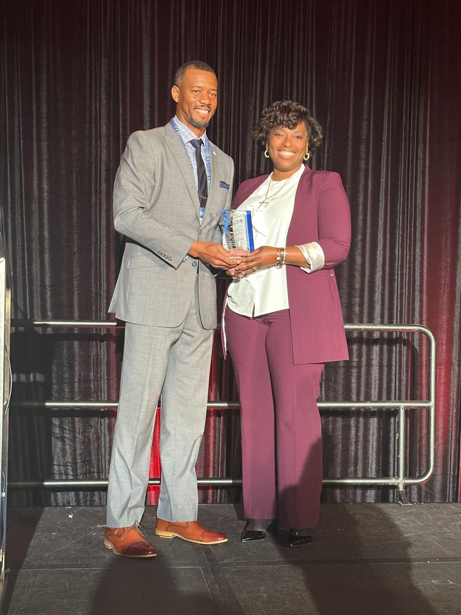 CAELnews's tweet photo. More pictures from the Award Ceremony at the 2024 CAEL Conference! #CaelConf https://t.co/3703aUirqS
