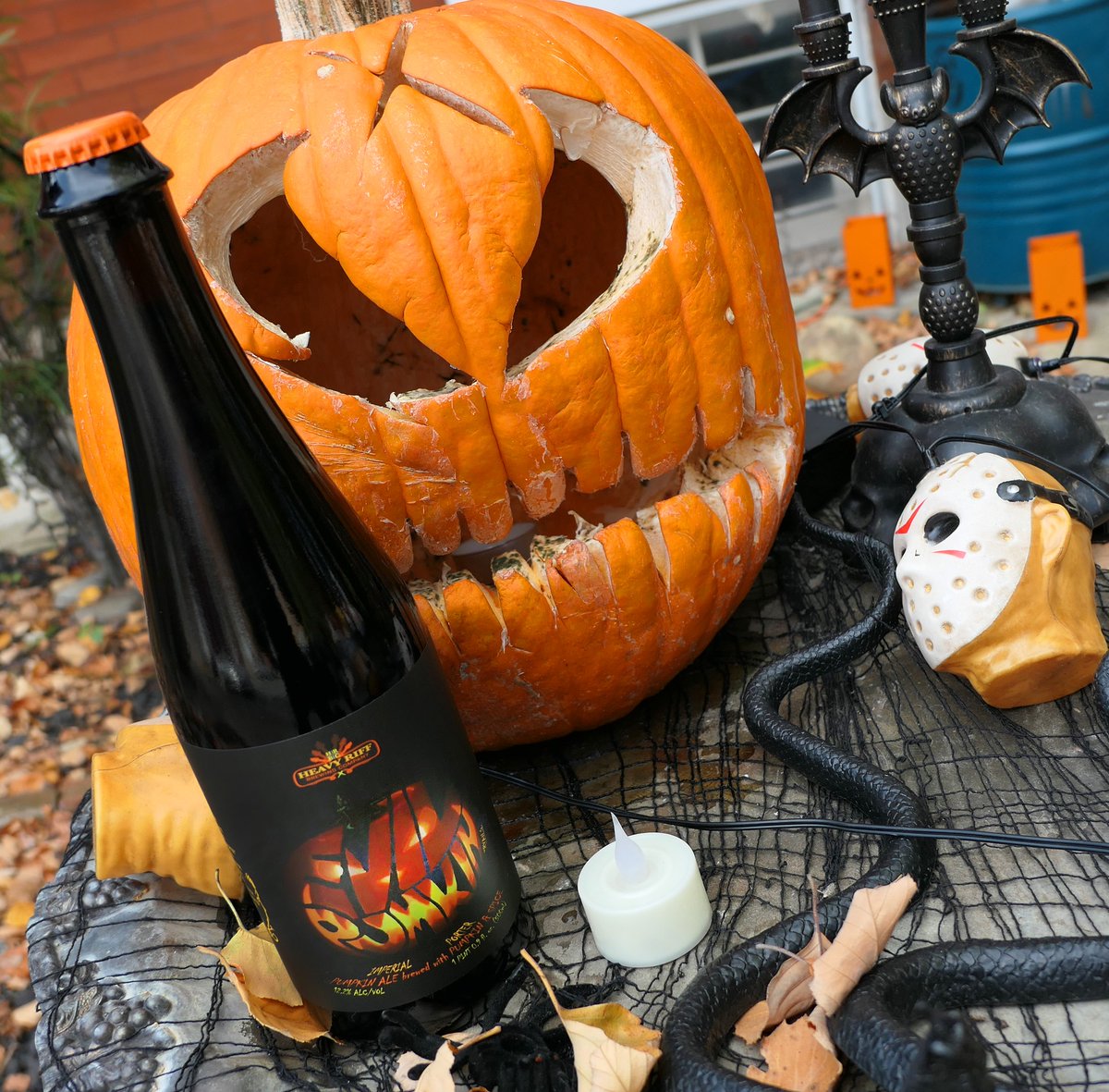 Make it an extra Happy Halloween – come and get some Evil Pumpkin Imperial Porter!
#HappyHalloween #HappyHalloween2024  #heavyriffbrewing #JackOLantern #TrickOrTreat2024 #trickortreat