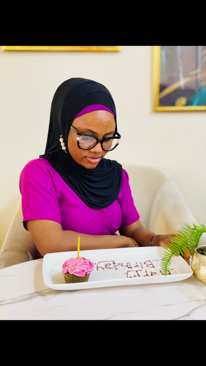 M_nhini's tweet photo. This past year tested me in unimaginable ways. As I enter this new year, I pray for blessings, wisdom, strength, guidance, and peace.

Here’s to growth, resilience, and making the most of every step ahead.🥂💜🤍

#happybirthday #peace #Resilience #growth https://t.co/EVaew3ooIY