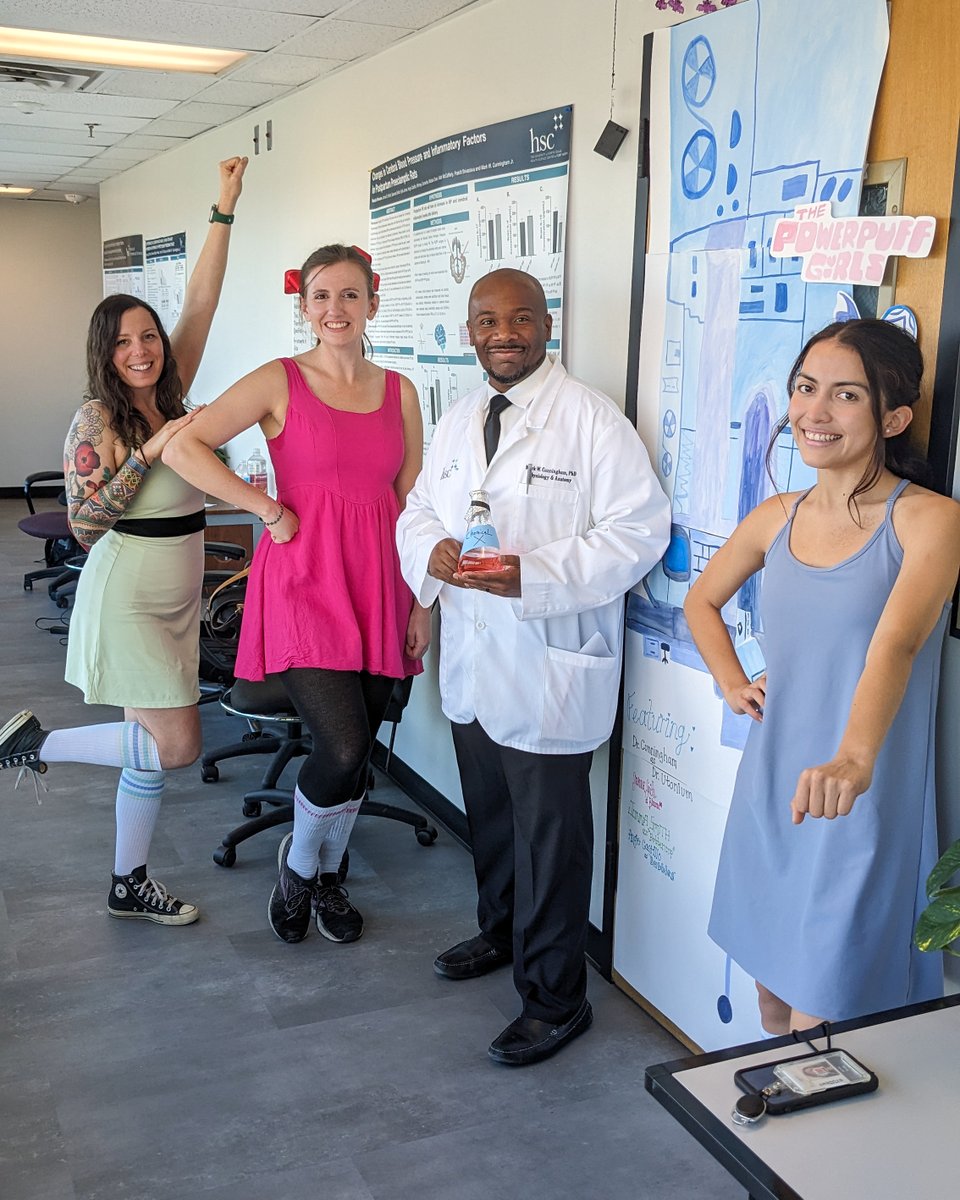 Happy Halloween 🎃 👻 💀

We found Professor Utonium and the Powerpuff Girls in Physiology and Anatomy.