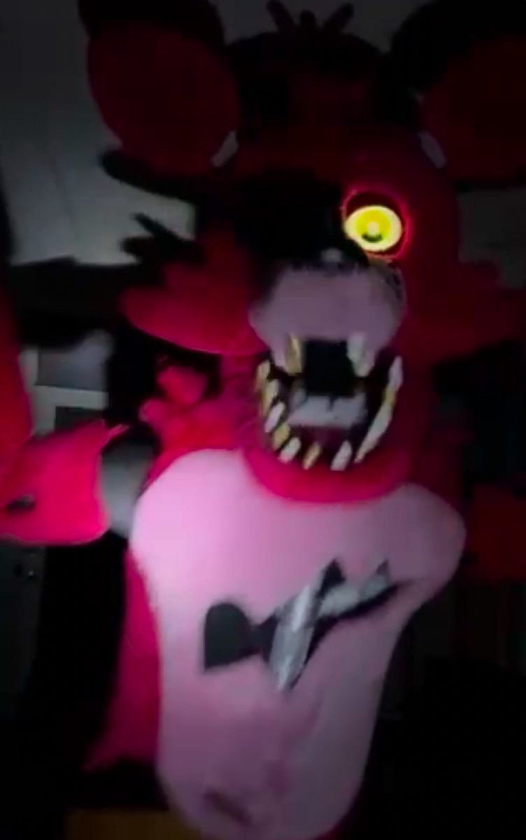 differmitt's tweet image. NEW FNAF SHORT FINISHED!!!

#fnaf #foxy #Halloween