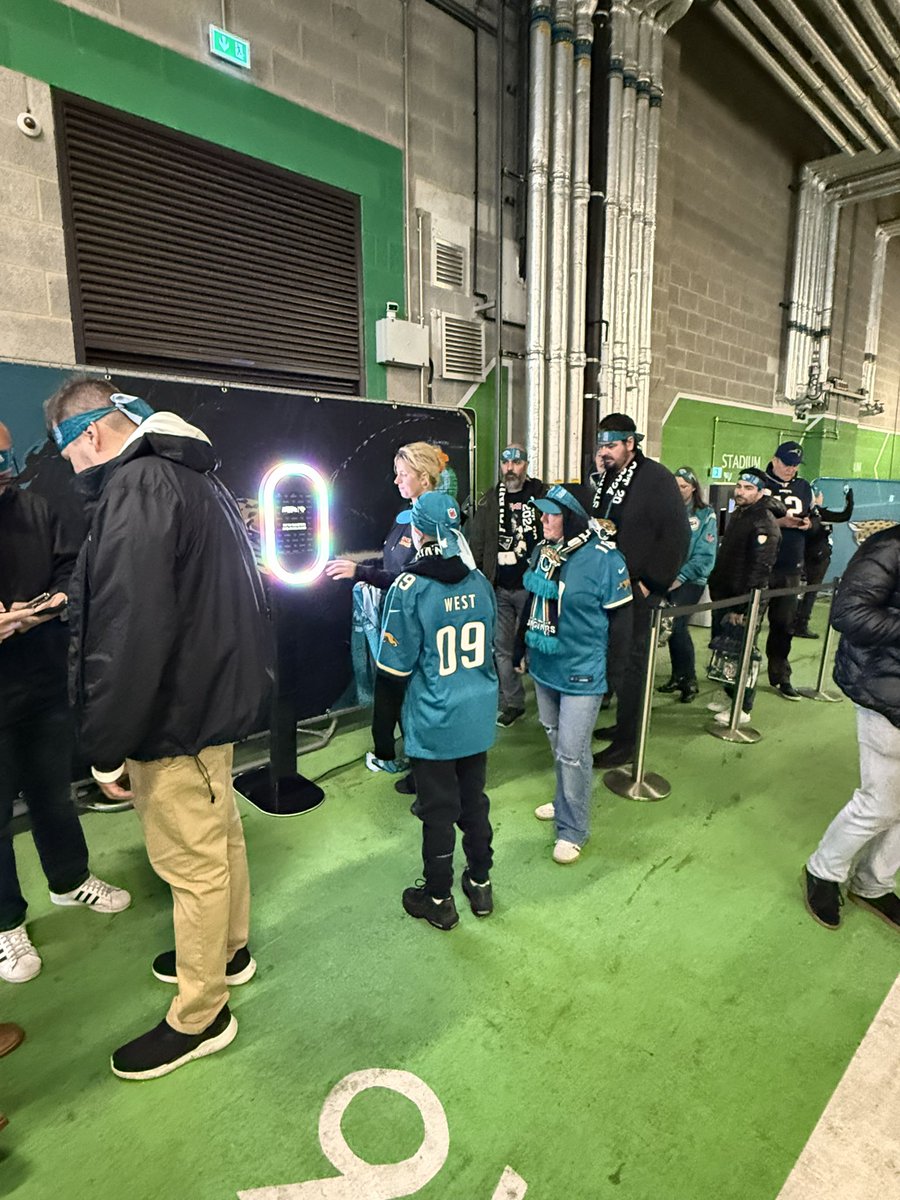 Working our AI magic with our new AI photo experience platform for our NFL clients at Wembley last week. Go jaguars  🐆
