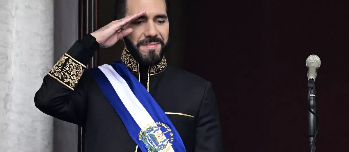 SrLiberal's tweet photo. El Presidente de El Salvador, Nayib Bukele, ha ofrecido a España la ayuda de 300 rescatistas para atender la emergencia por las inundaciones que han golpeado a Valencia. 

Gracias @nayibbukele https://t.co/8EAEMd2x3D