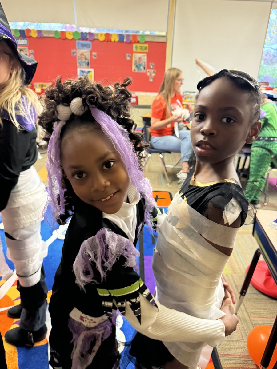 mrsmoriarty10's tweet photo. Second grade is the place to be for Halloween fun @WilsonHillElem #itsworthit https://t.co/8rdRQpMjYW
