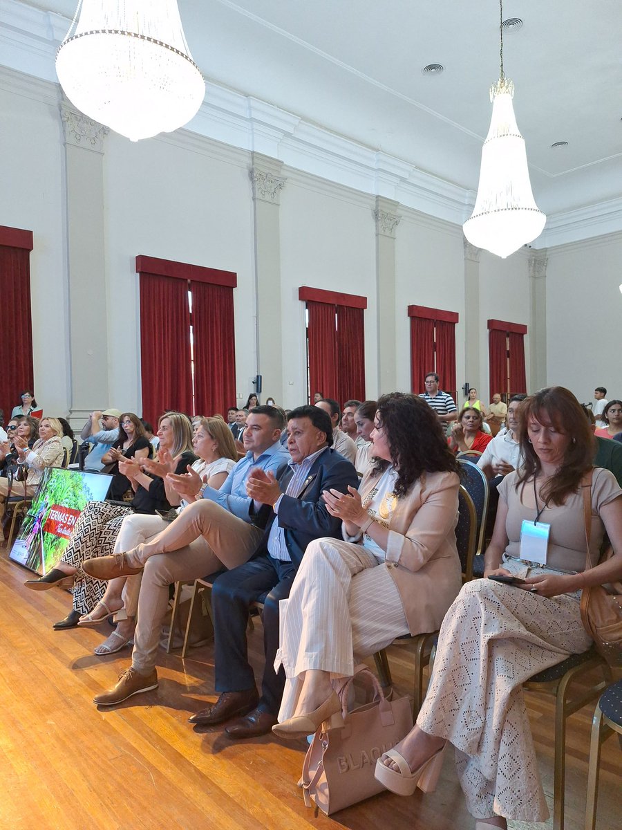 terelunalarioja's tweet photo. Desde la Comisión de Producción y Turismo @LegislaturaLR participamos de la Apertura del 2do.Encuentro de Termalismo y Turismo de Bienestar convencidos q se abre una nueva y gran posibilidad de fortalecer el Turismo de la Pcia., la Región y la Argentina a partir del Termalismo. https://t.co/7LuBnWFinJ
