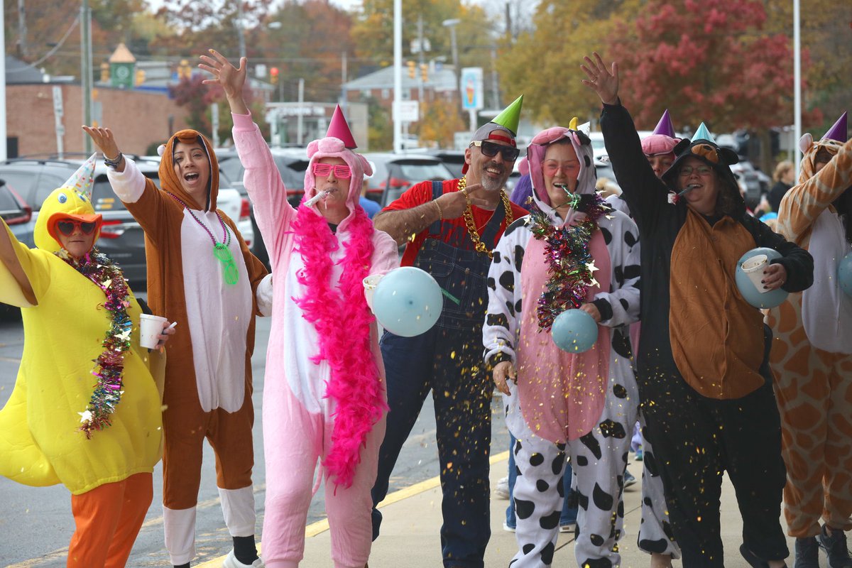 Mauni & Megan tweet media