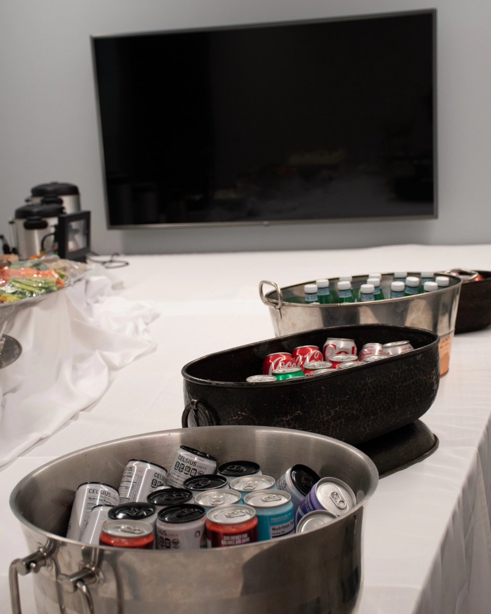 HauteCuisine's tweet photo. Planning a corporate event can be overwhelming, 📷 but it doesn't have to be!
📷 First, there's choosing the right menu to please everyone—sometimes a real headache. 📷
📷Then, making sure everything runs smoothly without you lifting a finger. 📷
📷 That's where we come in! https://t.co/WnfMytztcI