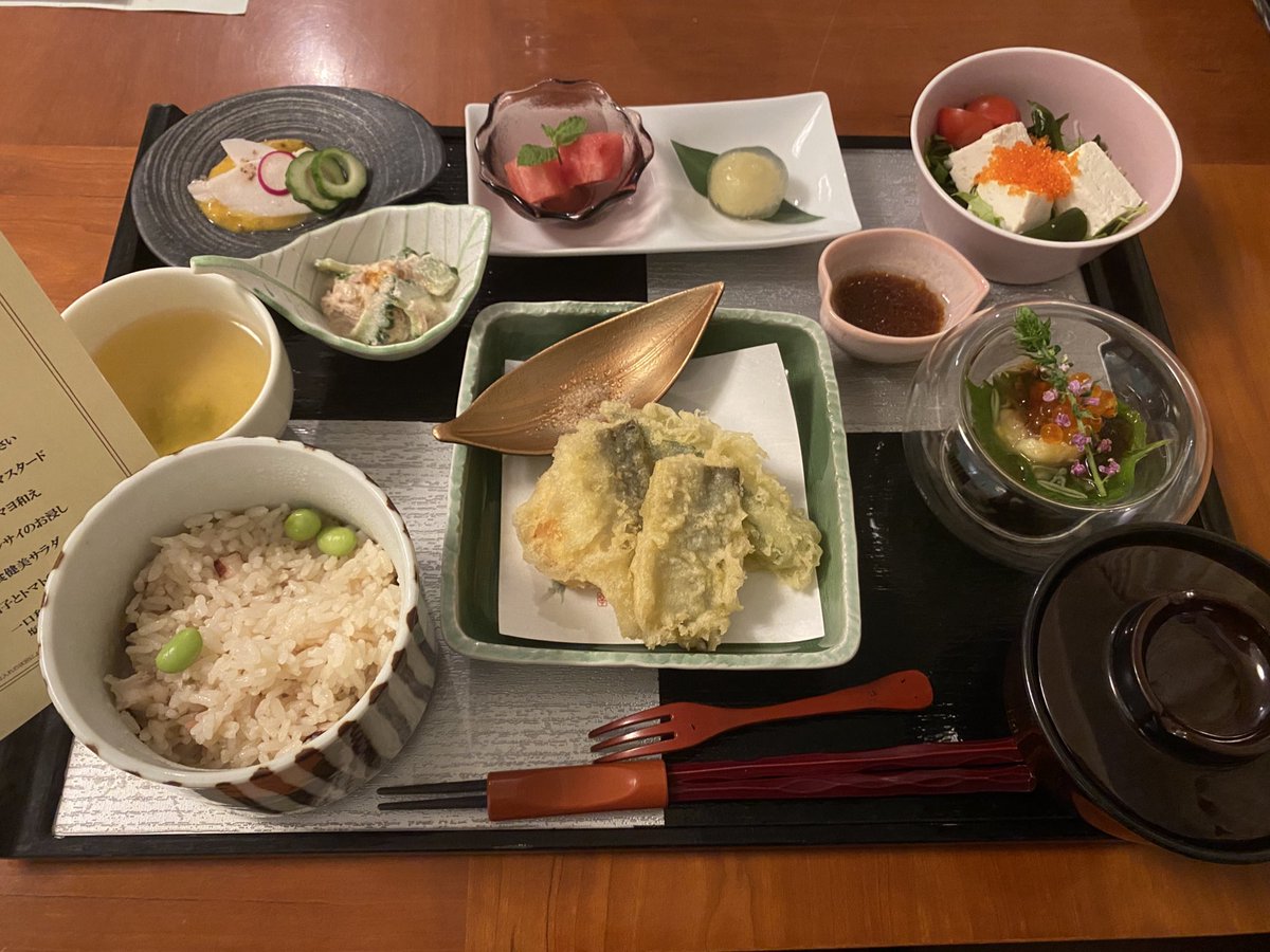 えまち tweet media