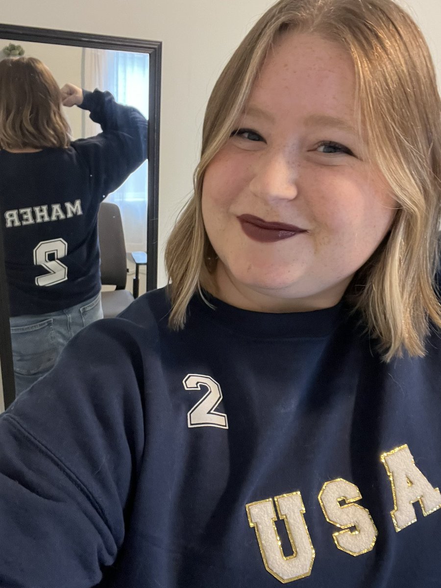 EmilyGundi's tweet photo. Thank you @ilona_maher for being such an incredible role model. It was an honor to dress as you for Halloween #BeastBeautyBrains 

Yes, I DIY-ed a Maher sweatshirt 💪🏻💄 https://t.co/hutaD22Uyq