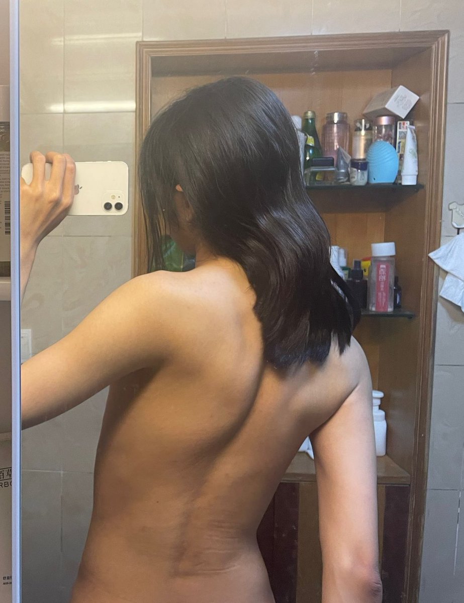 #FursuitFriday
上毛vs下毛