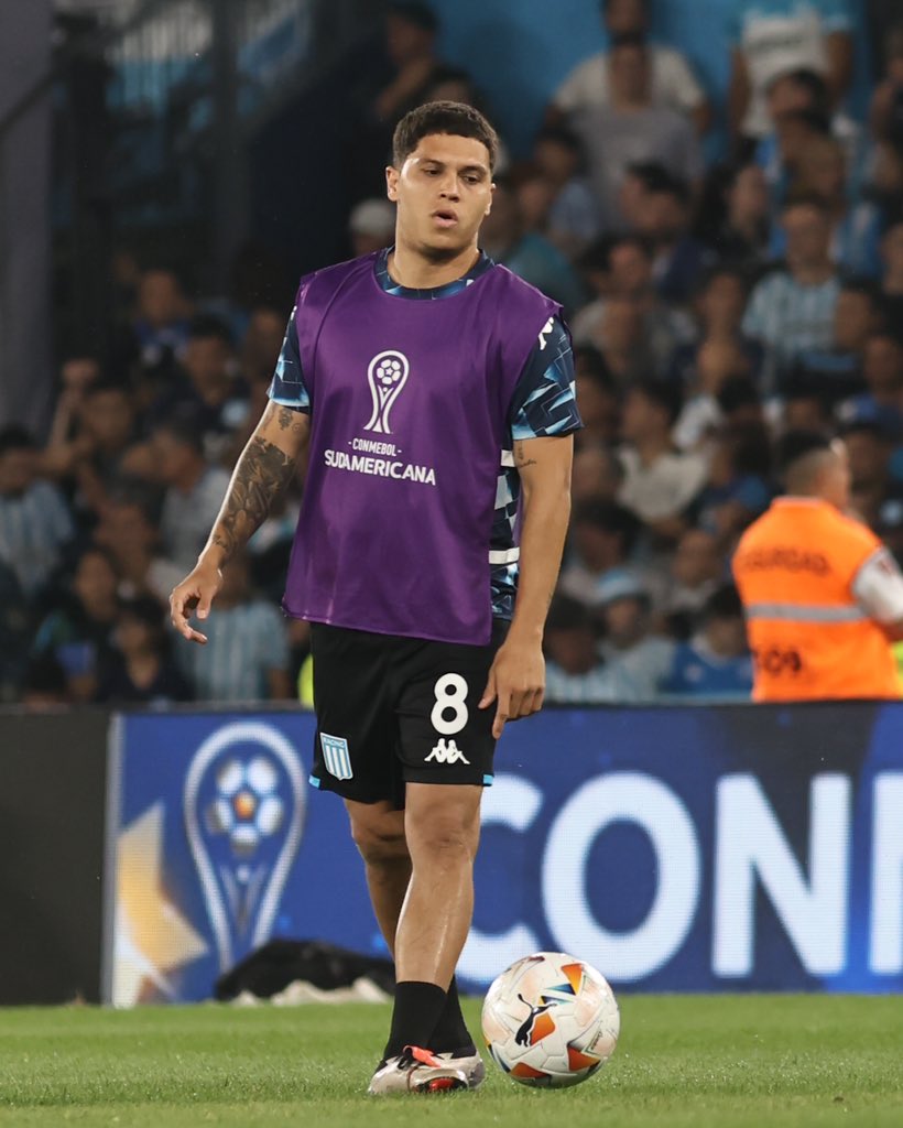 ¡Estas viendo Nestor Lorenzo! 🤬 Ese si es un verdadero 'Crack' que necesita minutos en la Selección Colombia. 🎩⚽️⚽️ JFQ

#Racing #SeleccionColombia #Colombiano