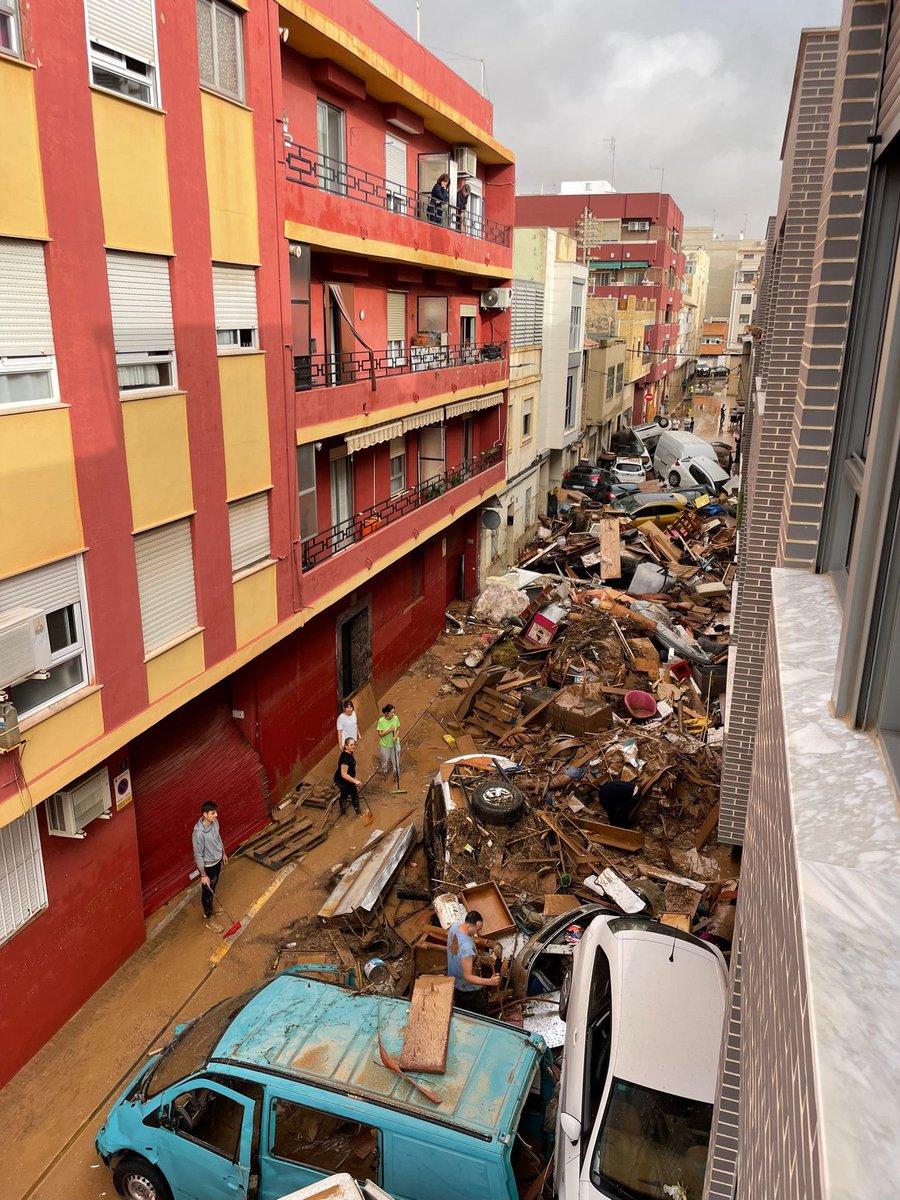 carlosgimennez's tweet photo. Nuestro pueblo, nuestra gente, nuestros hogares💔
Cualquier ayuda es buena, gracias!!🙏🏻 https://t.co/klKDjEZWjg