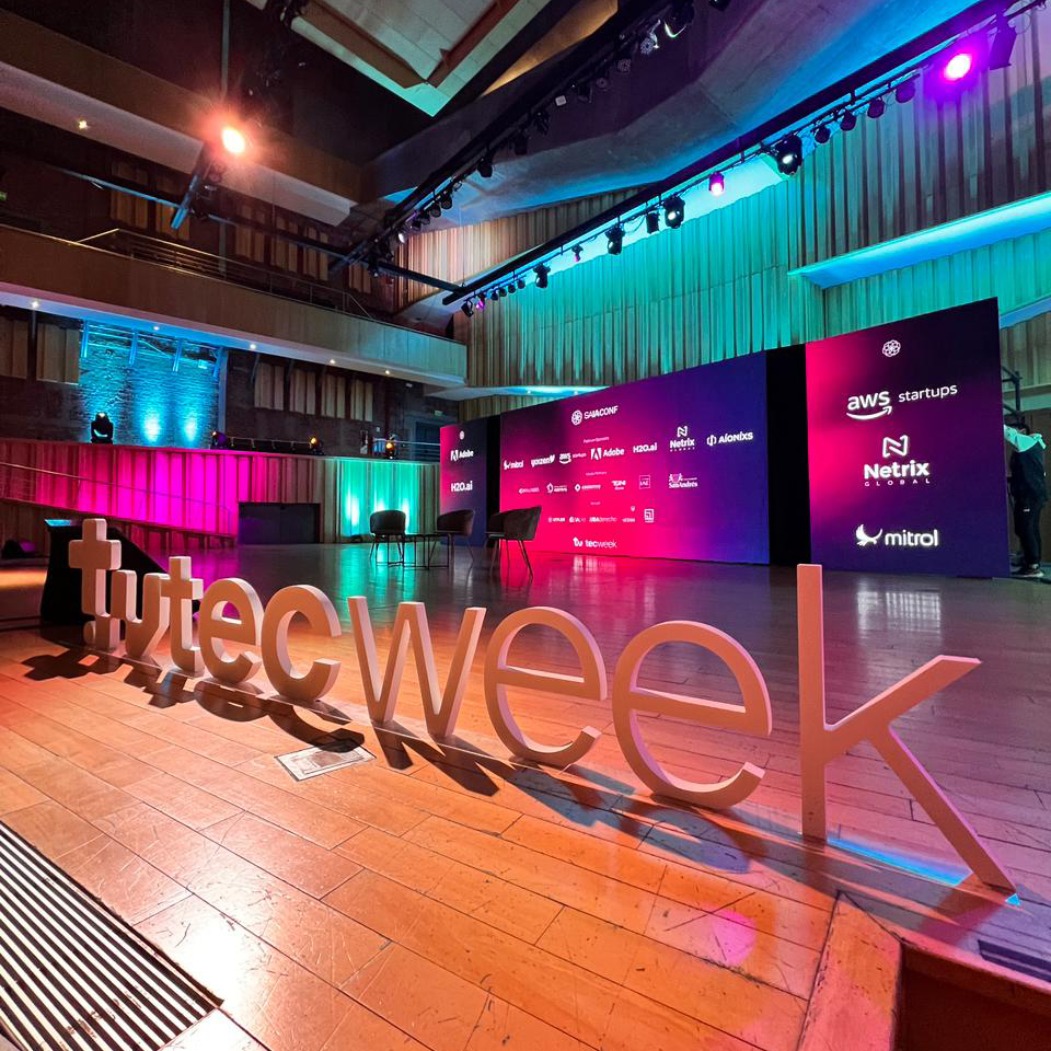 DxControlSA's tweet image. La Inteligencia Artificial  "IA" ya esta entre nosotros cotidianamente. Dx Control presente en las charlas organizadas por SAIA (Sociedad Argentina de Inteligencia Artificial) 👏 👏