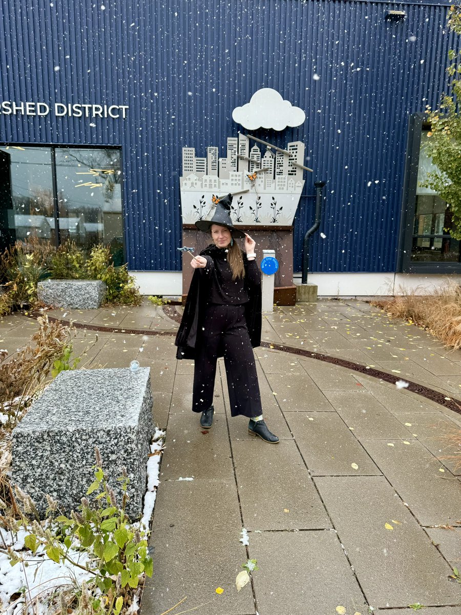 The water witch wishes you a happy Halloween! She's putting a spell on you to skip the salt and shovel or sweep any sidewalk slush. 🧹

The conditions aren't right for de-icing salt to work. It will wash down the storm drains to our lakes &amp; rivers, causing chloride pollution. 😱