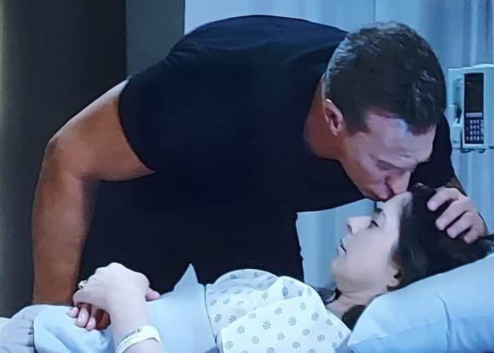 Walks_LikeRain's tweet photo. “Without you, somewhere in this universe, my world would go dark” - Sam to Jason.

I think we Sam fans kinda feel this way at the moment. Yeah we know it’s fiction. But it hurts like it’s real! #LoveForKelly https://t.co/TTtnwHM80g