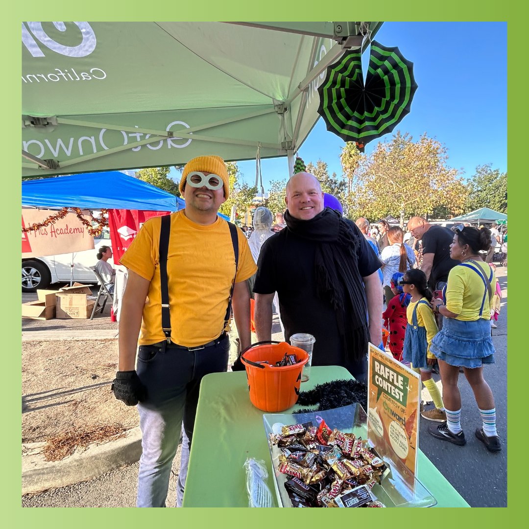 Getonwardint's tweet photo. Happy Halloween from Gru and the Onward Minions! 🌕

#GetOnward #RanchoCucamonga #FiberInternet #Community https://t.co/BiKWWRHWin
