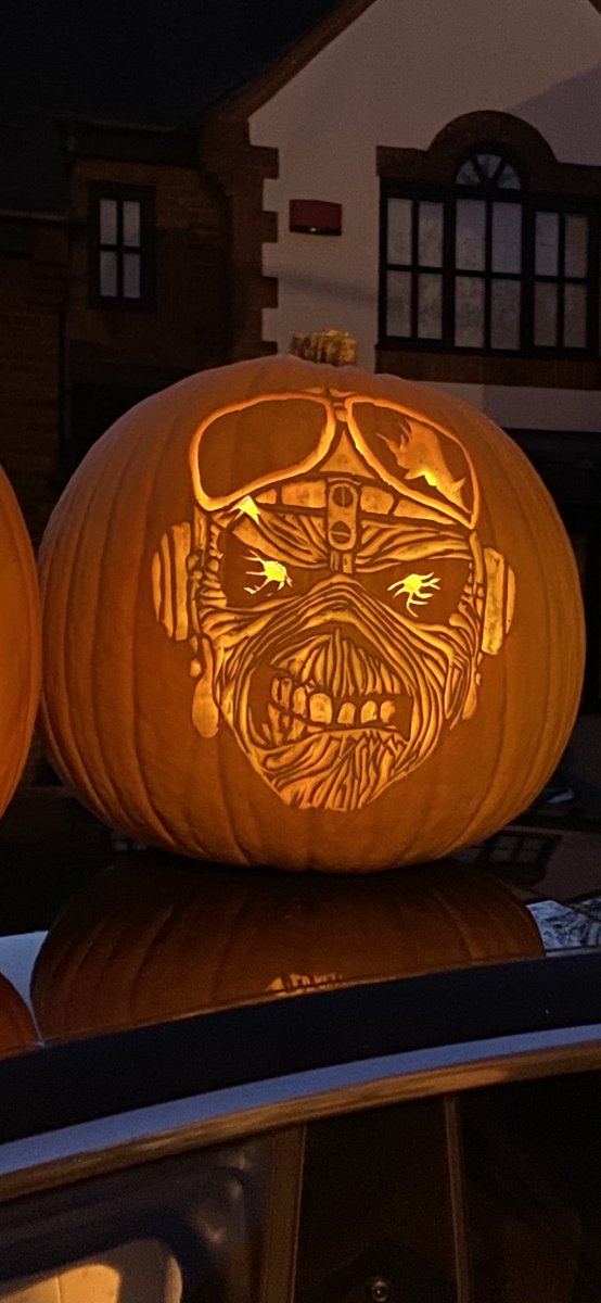 RoyFTH's tweet photo. @IronMaiden Happy Halloween, here are a few of my past pumpkins with Eddie https://t.co/nhhKKTsMRb