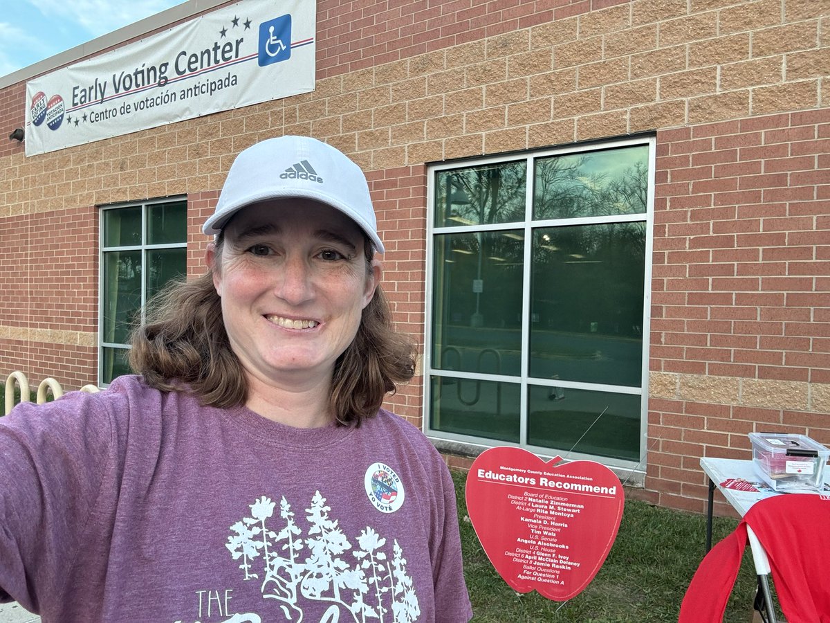 Natasha Bloom tweet media