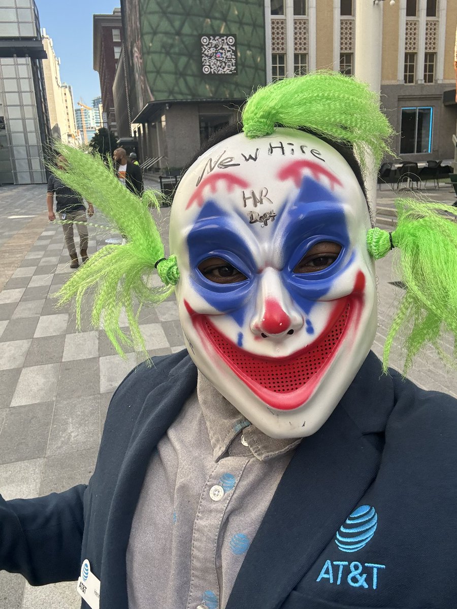 HenryATTVSE's tweet photo. Happy Halloween be sure to check that guys Badge on the Right I don’t think work here @WeRtheNAC https://t.co/B4n1RfDZ1D